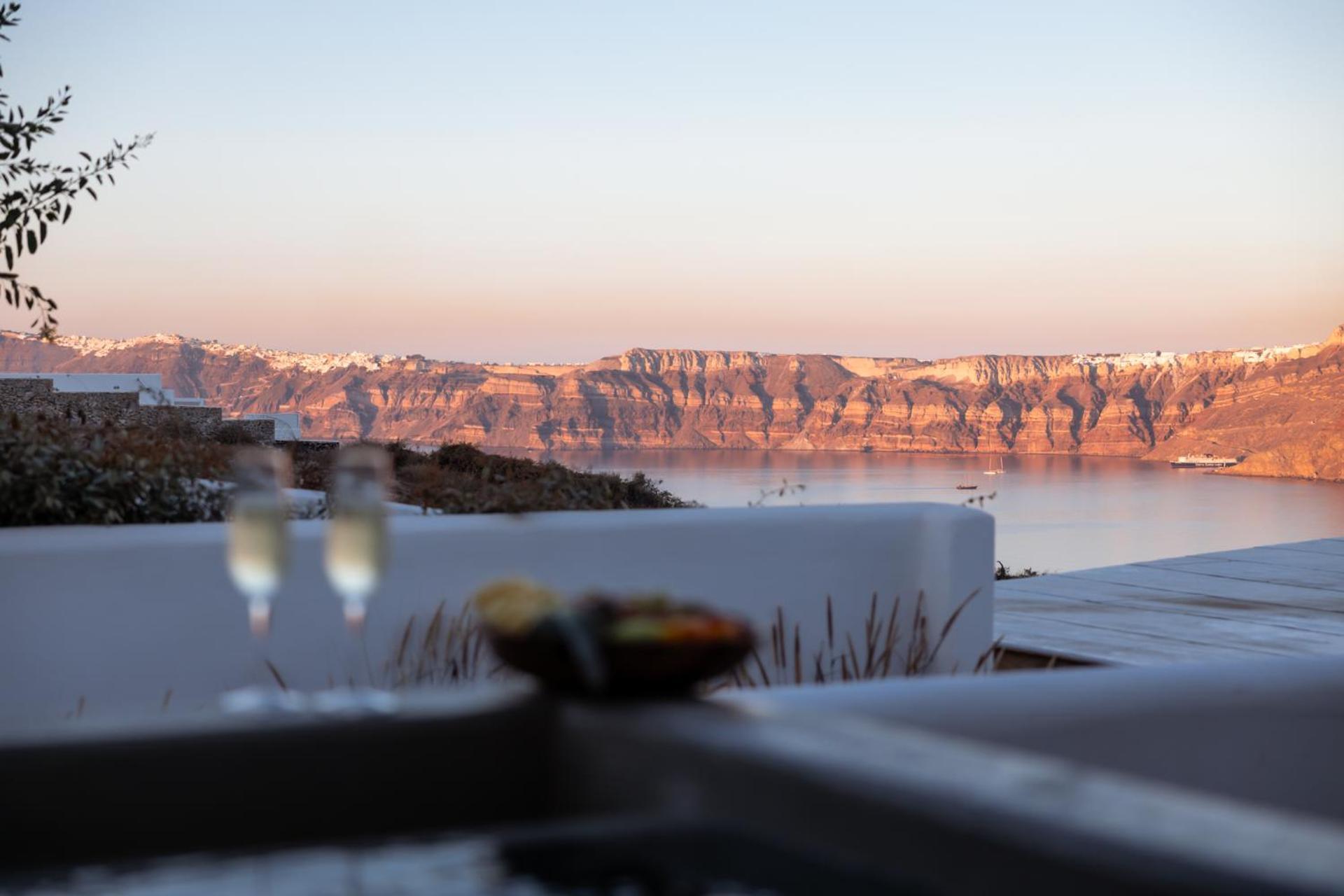 Divino Caldera Hotel Akrotiri  Ngoại thất bức ảnh